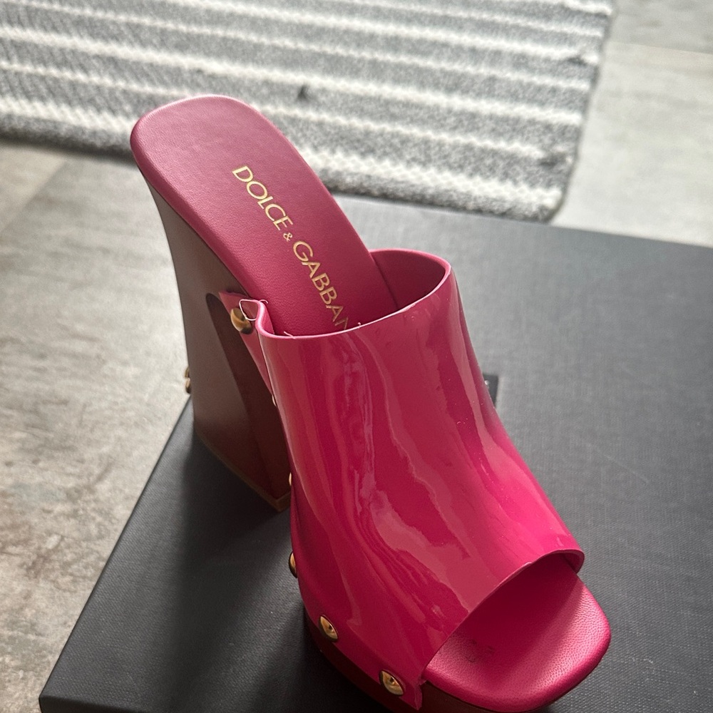 Dolce & Gabbana Fuchsia Mules with Wooden Heel